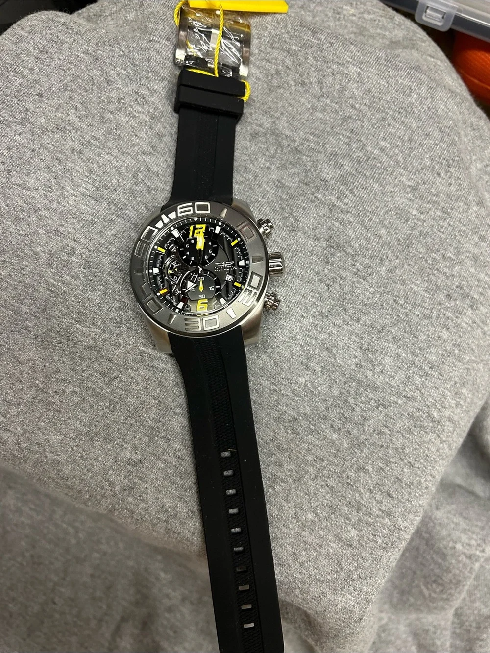 Invicta bold black